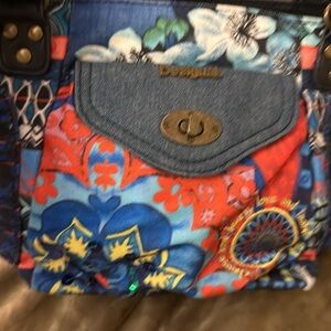 Desigual purse